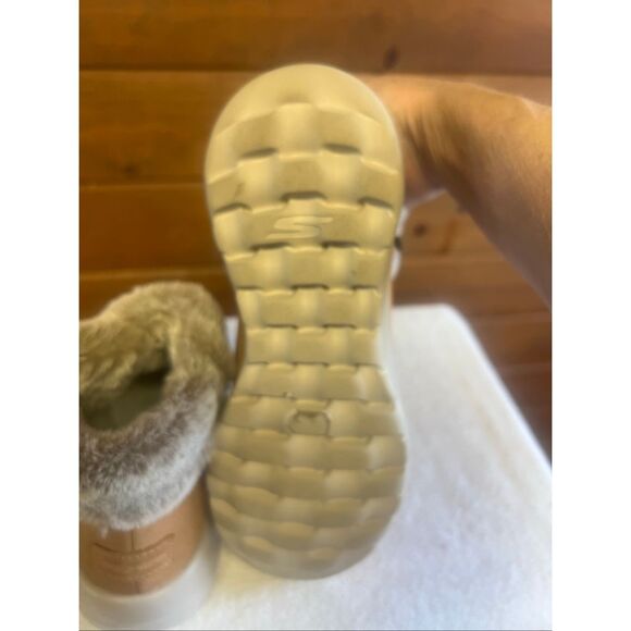 Skechers On-The-GO Joy Savvy women's ankle boots Tan/Faux Fur Sz 7.5 - Picture 4 of 8